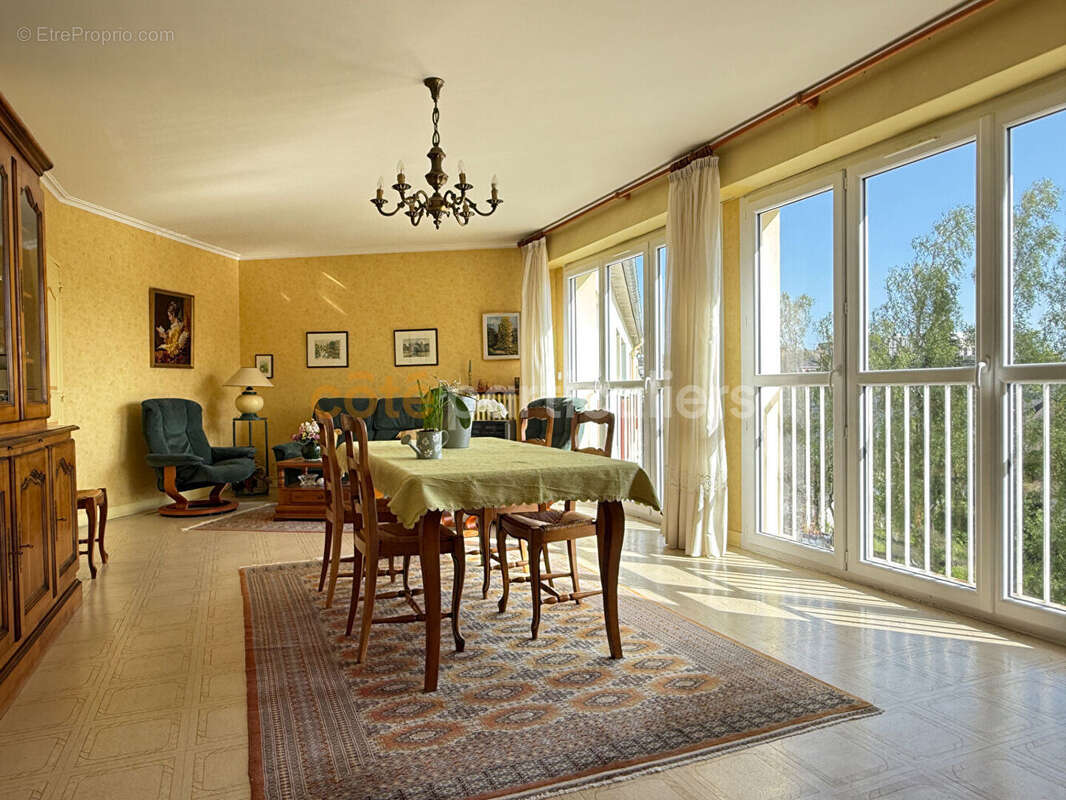 Appartement à LAVAL