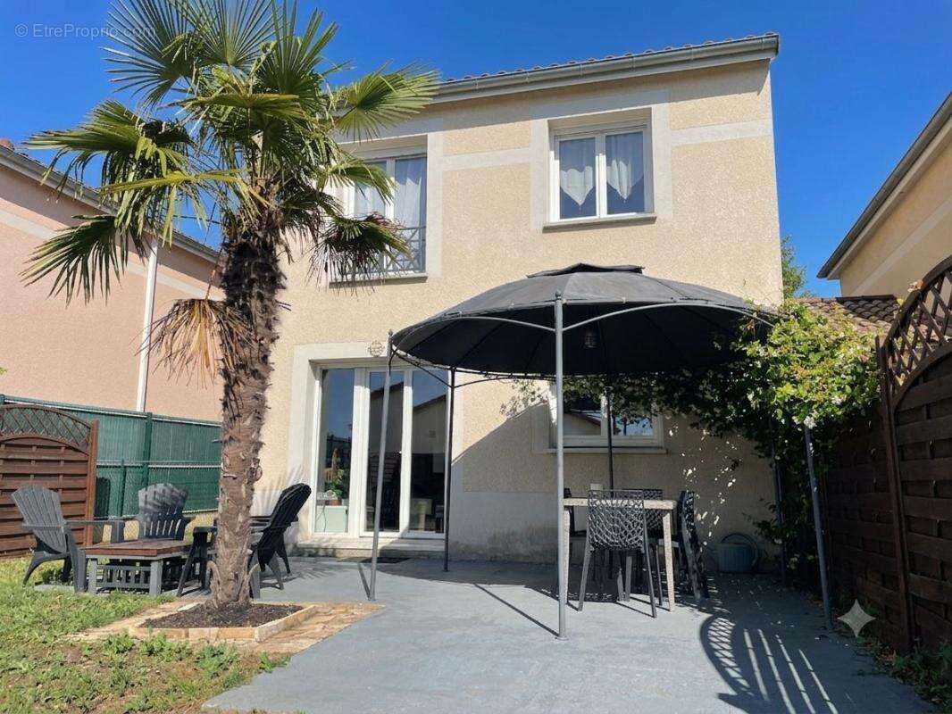 Maison à LOYETTES