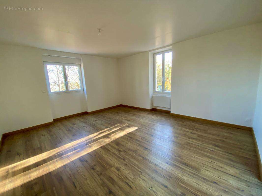 Maison à LE BUISSON-DE-CADOUIN