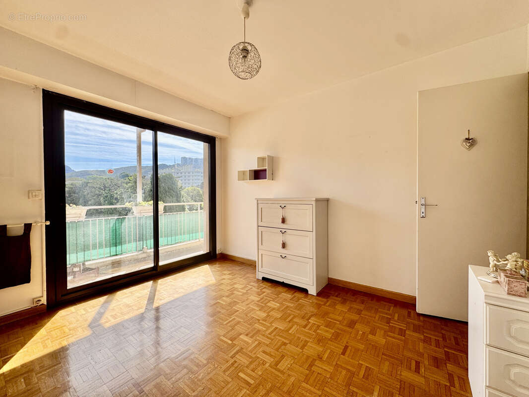 Appartement à MARSEILLE-9E