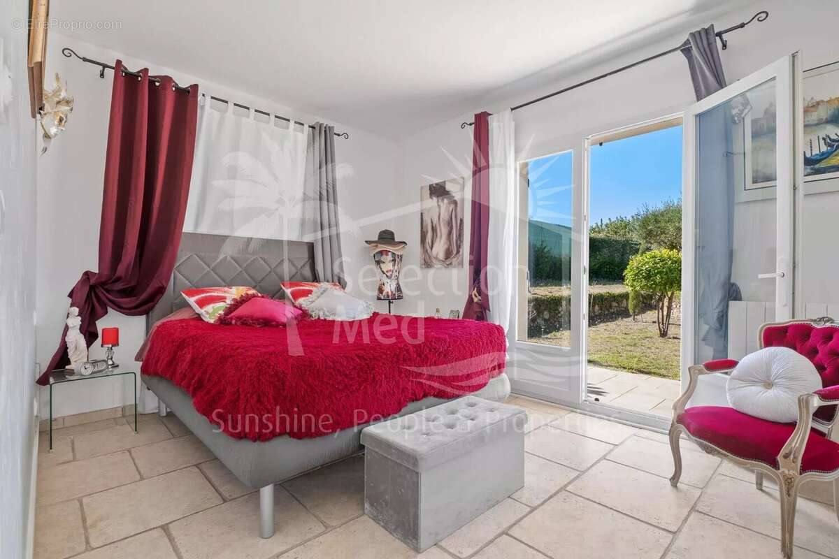 Maison à MOUANS-SARTOUX