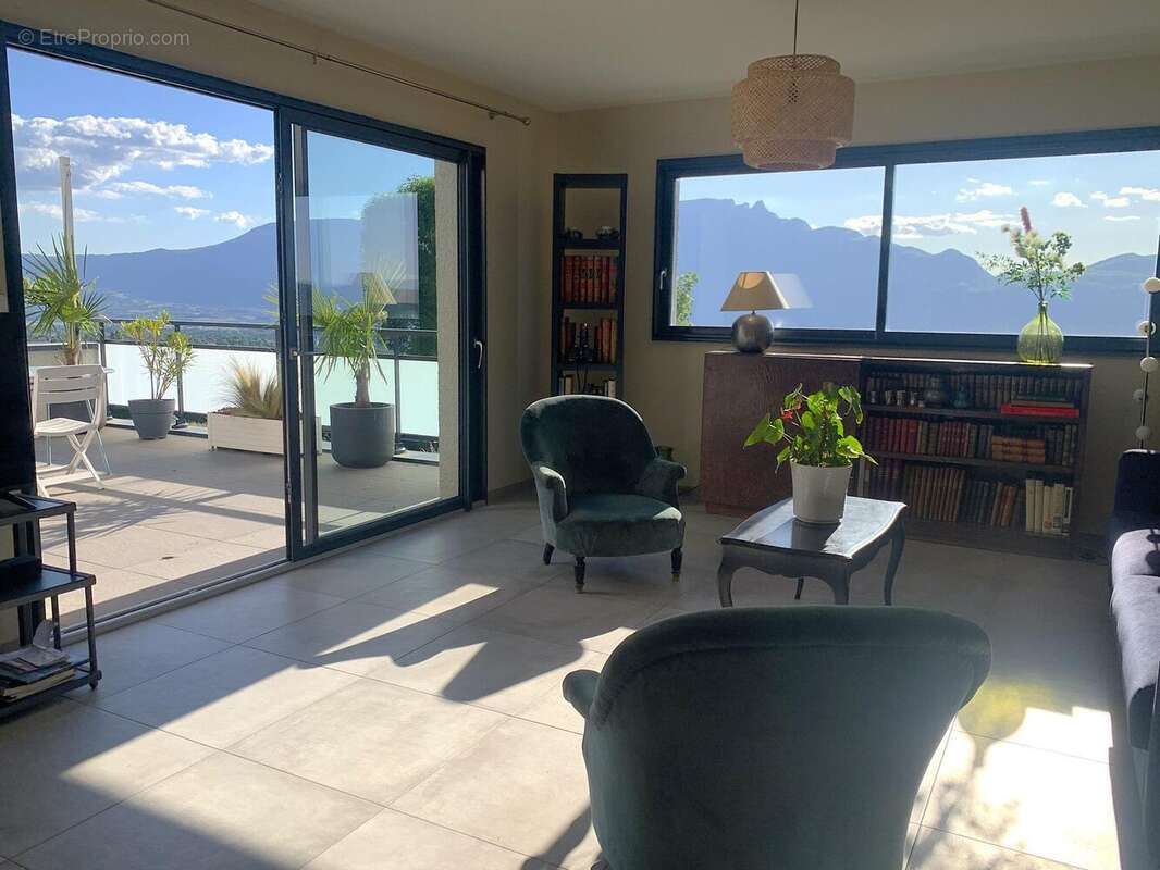 Photo 6 - Appartement à PUGNY-CHATENOD