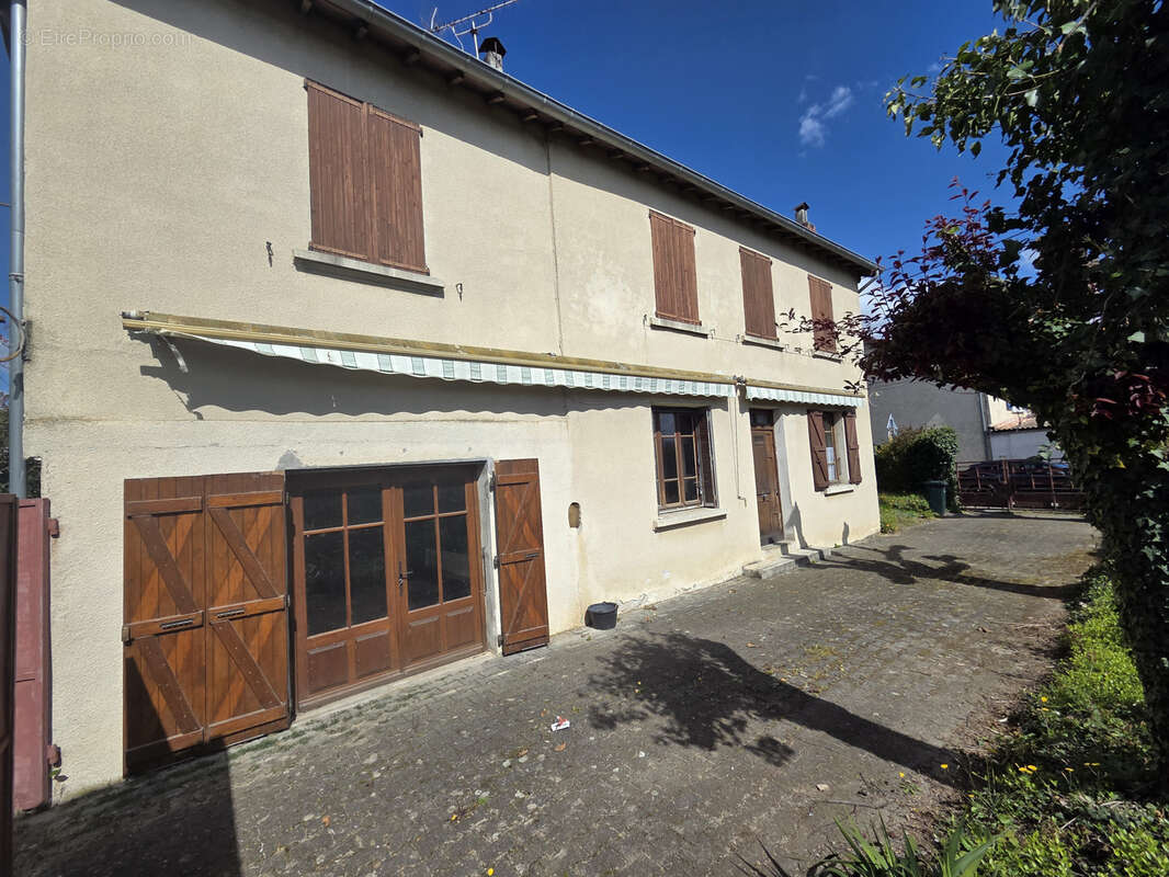 Maison à ROUSSILLON