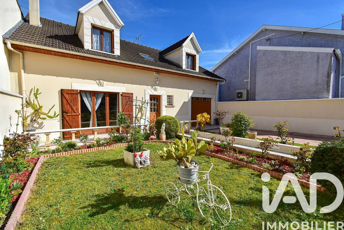 Photo 1 - Maison à GAGNY