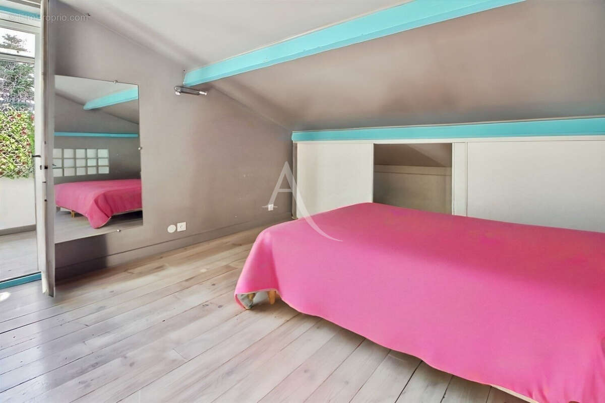 Maison à CARQUEIRANNE