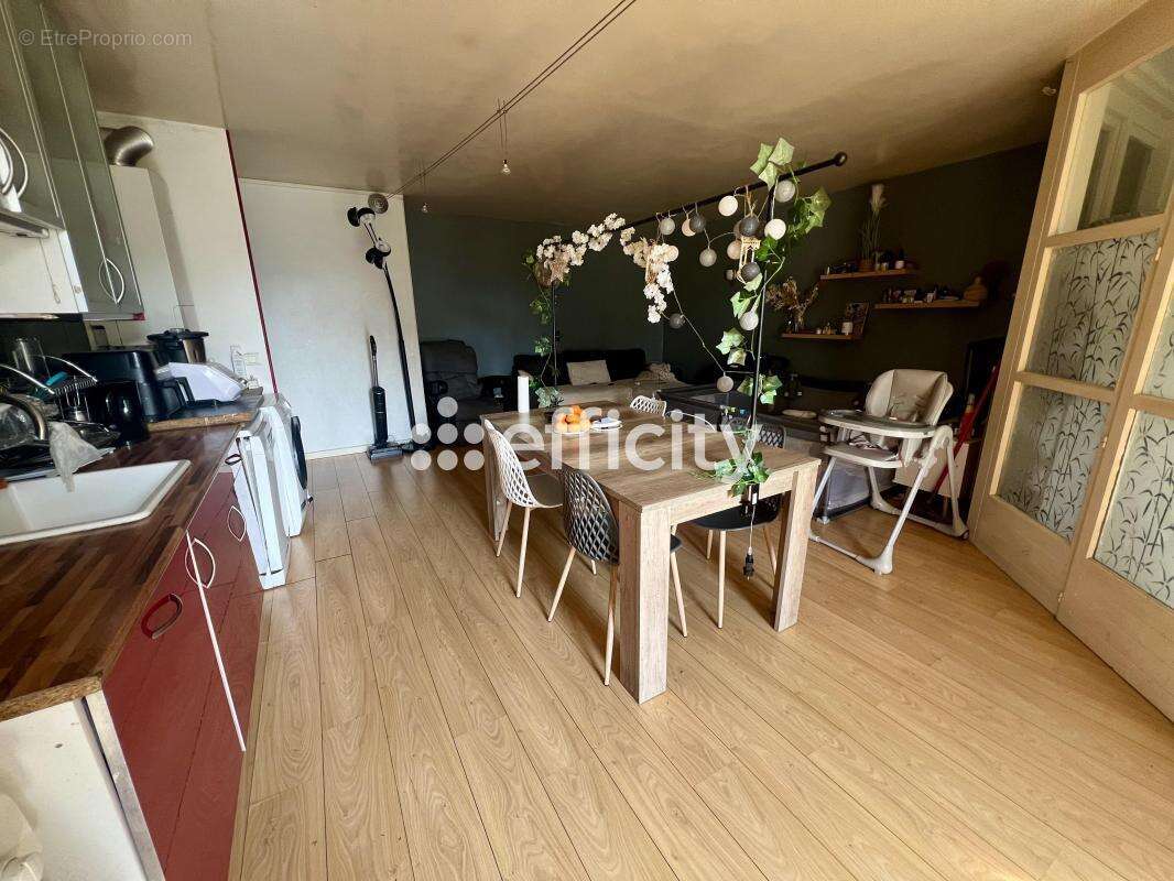 Appartement à MARSEILLE-15E
