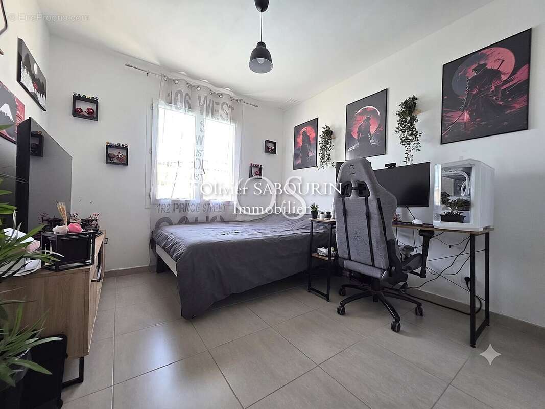 Maison à ROQUEBRUNE-SUR-ARGENS