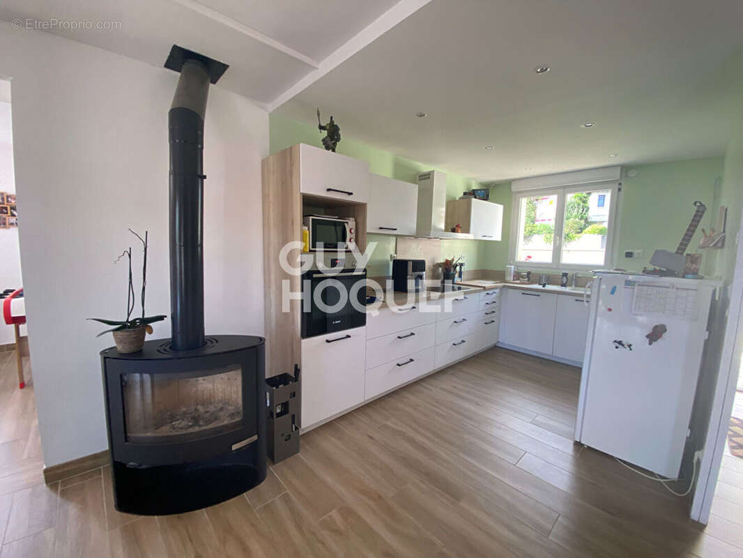 Maison à SAINT-CYR-SUR-LOIRE