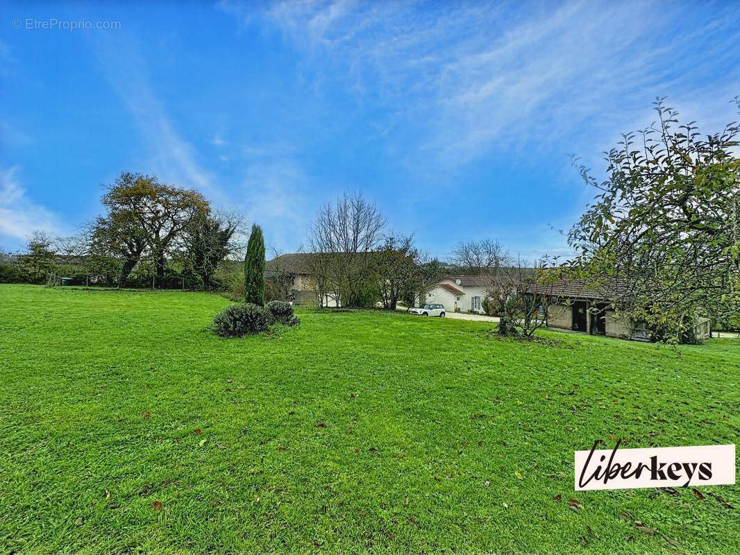 Maison à SAINT-PRIVAT-DES-PRES