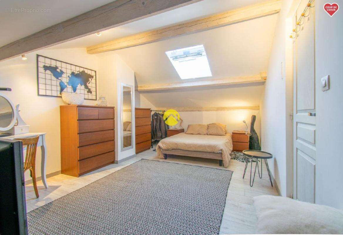 Maison à LE BUISSON-DE-CADOUIN