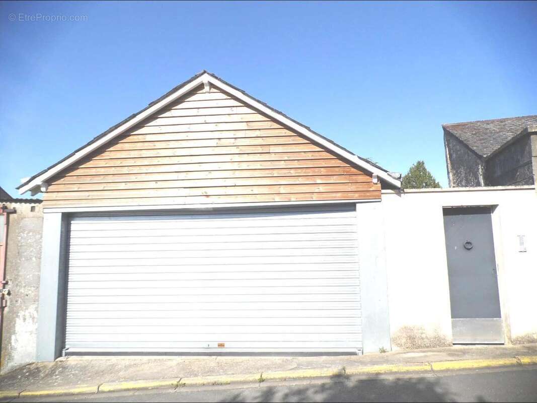 Commerce à SAINTE-MAURE-DE-TOURAINE