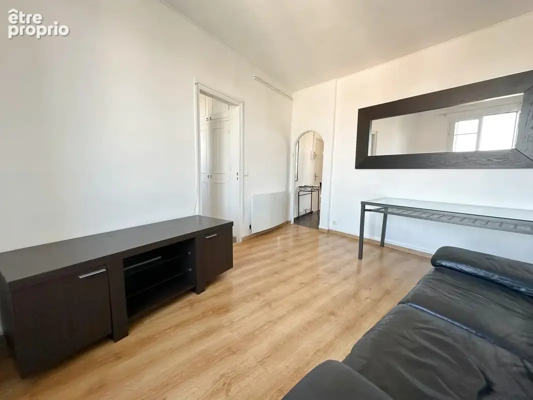 Appartement 3 pièces - Place Adamville / Kennedy - photo 2