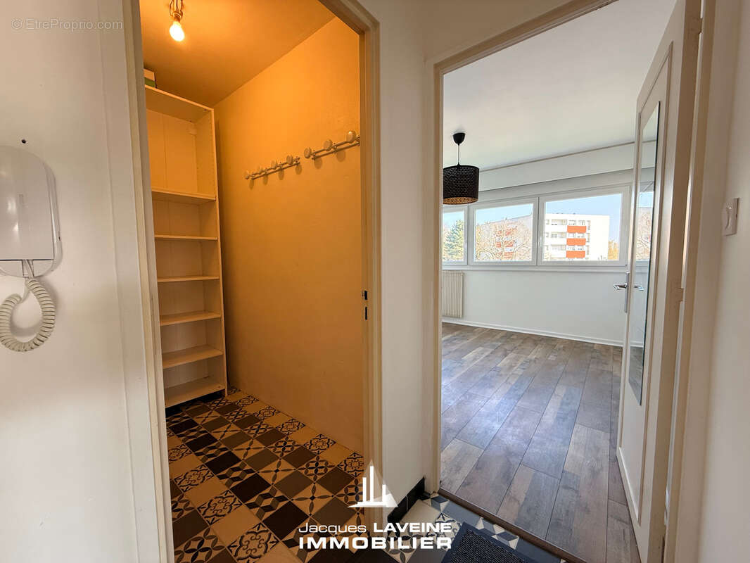Appartement à LE BAN-SAINT-MARTIN
