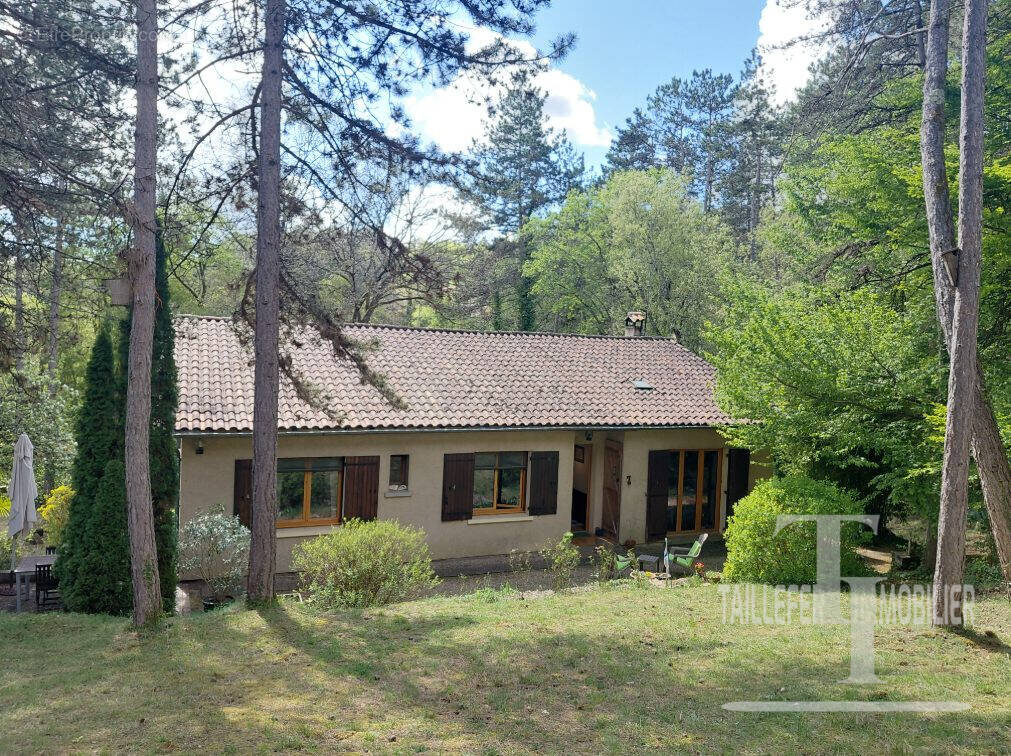 Maison à TRELISSAC