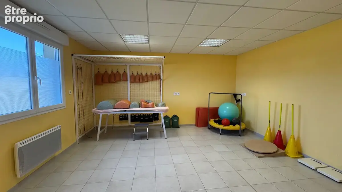 Local 128 m2 transformable en habitation   terrain 500 m2   proche Angers - photo 10