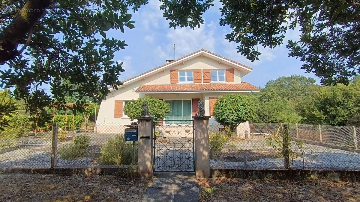 LANDES ATLANTIQUE - Vaste maison & jardin paysager - Rare opportunité - photo 1
