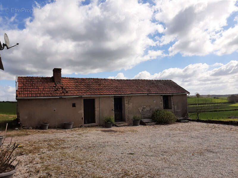 Maison à MARLY-SUR-ARROUX