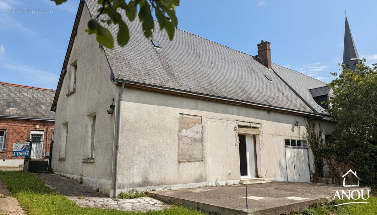 Maison à YEVRES