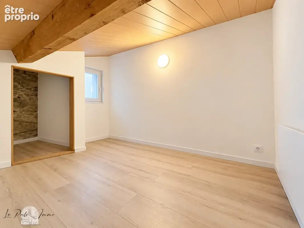 Exclusivité - Maison de village F3 entièrement rénovée avec terrasse dans un environnement naturel dépaysant! - photo 6