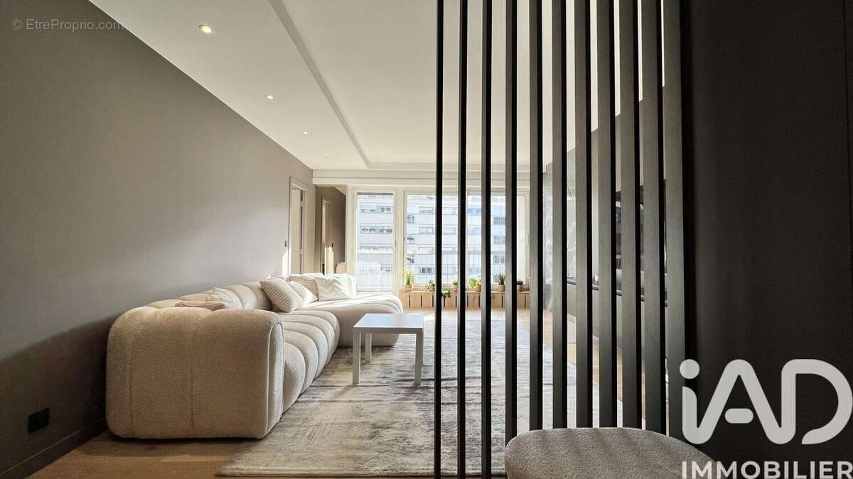 Photo 5 - Appartement à COURBEVOIE