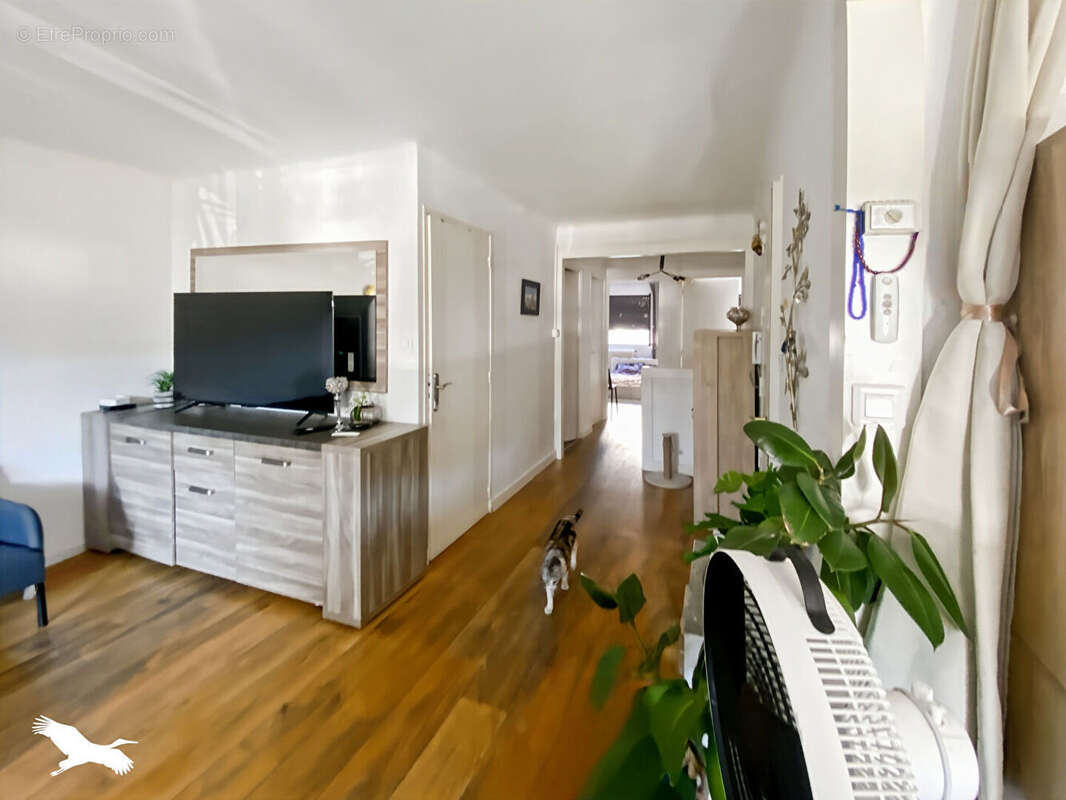 INVEST - Appartement Marseille 3 pièce(s) 63 m2 - photo 7
