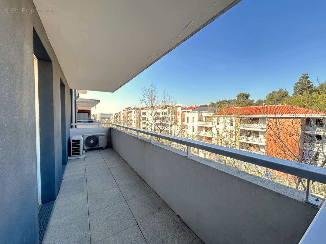 Appartement à MARSEILLE-14E