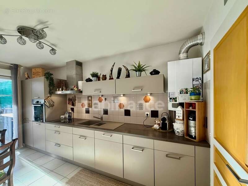 Appartement à THOIRY