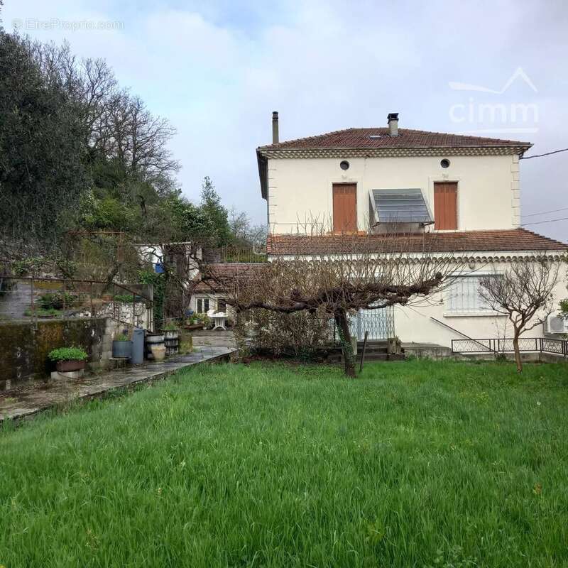 Appartement à LE TEIL