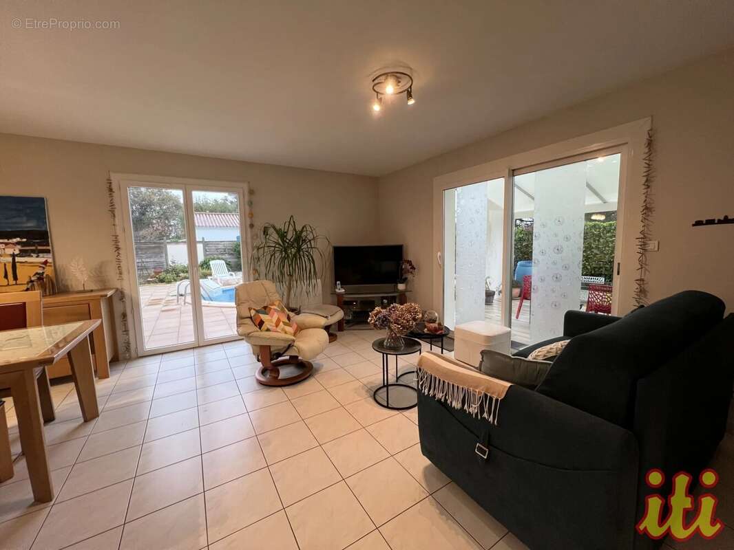 Maison à TALMONT-SAINT-HILAIRE