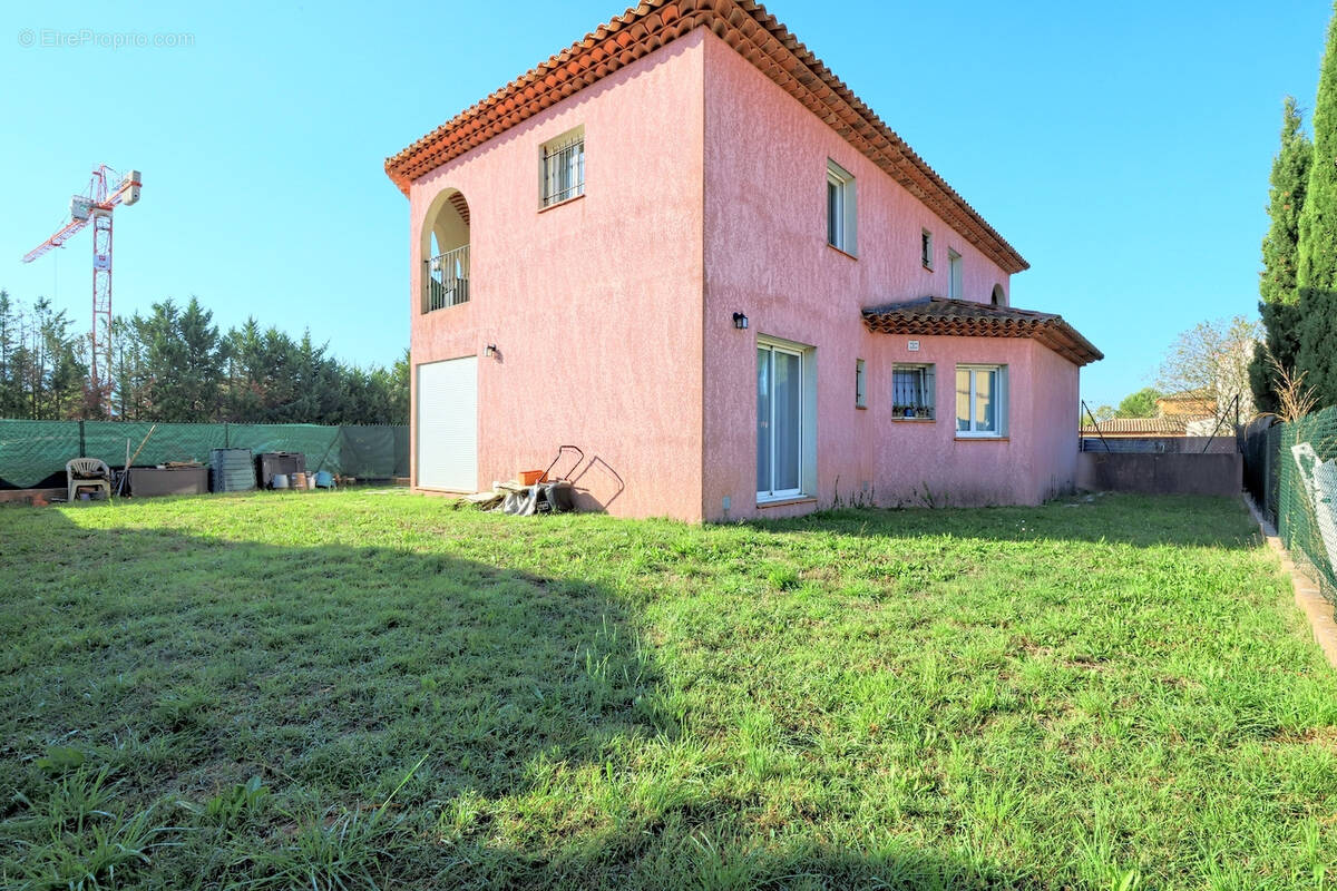 Appartement à PIGNANS