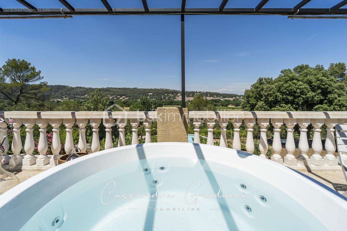 Maison à CAMPS-LA-SOURCE