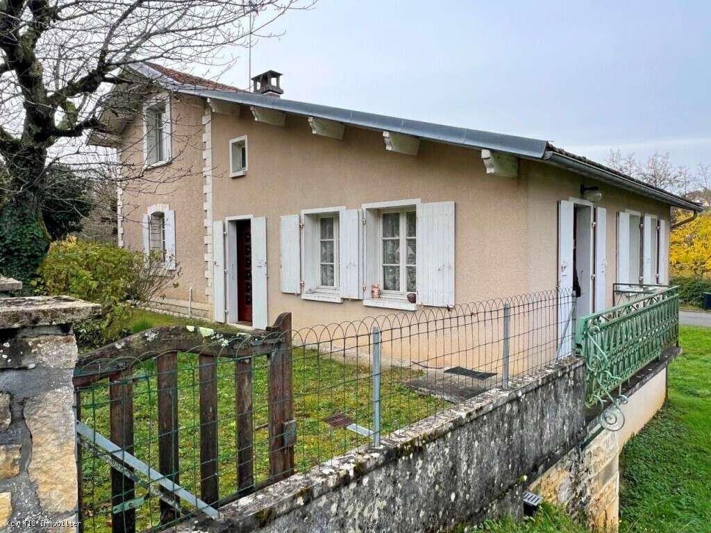 Maison à NANTEUIL-EN-VALLEE