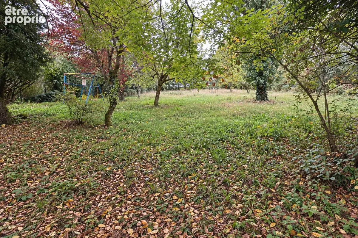Ensemble immobilier de 3 maisons - Environ 253 m² habitables - 7 chambres - Terrain arboré de 2 790 m²  - 3 garages - Toitures r - photo 15