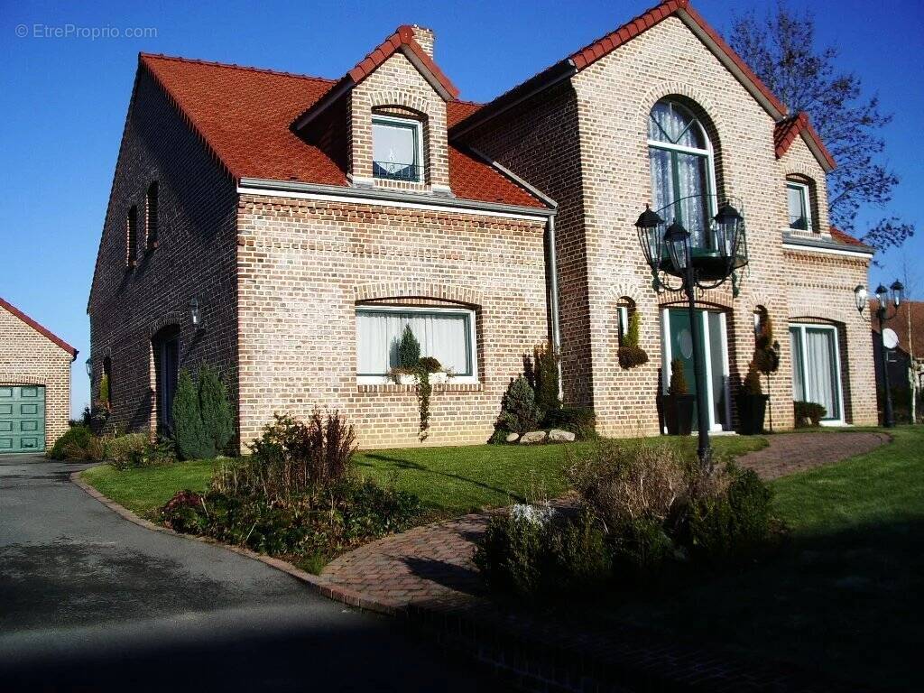 Maison à WANQUETIN