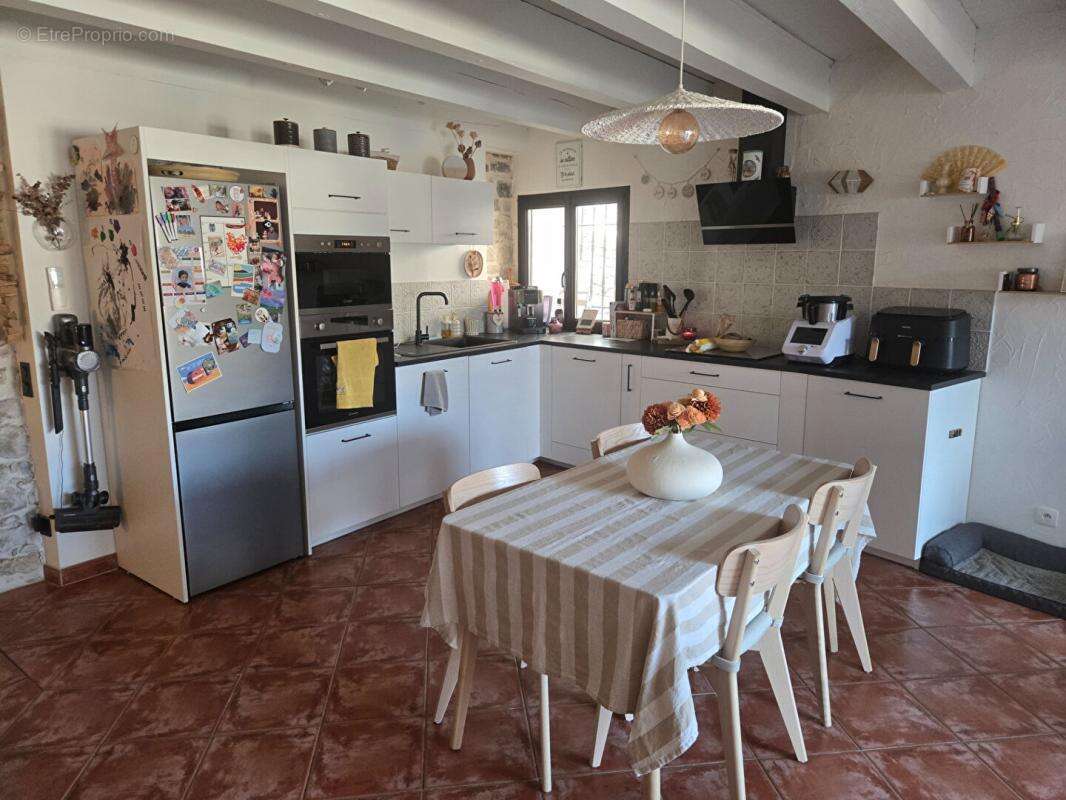 Très belle et agréable maison de village avec terrasse à LIOUC - photo 4