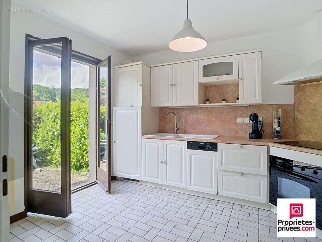 Maison  5 pièces 108 m2 - photo 2