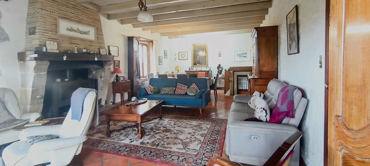 Autre à CANCON