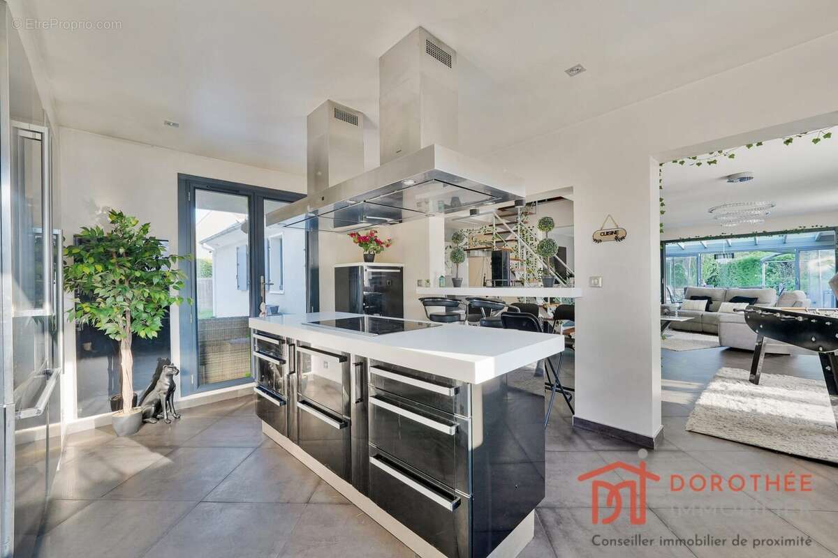 Maison à MAROLLES-EN-BRIE