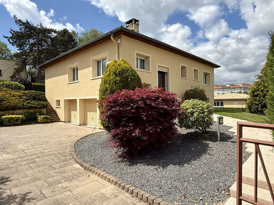 Maison à LONGUYON