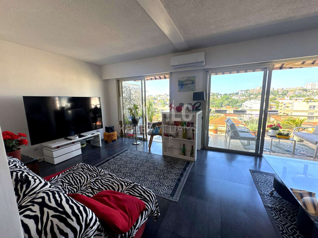 Appartement 51 m² à Antibes  - photo 3