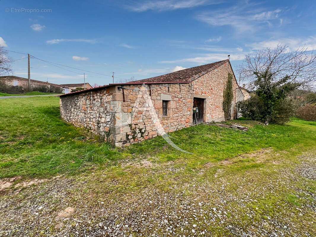 Maison à MONSEMPRON-LIBOS