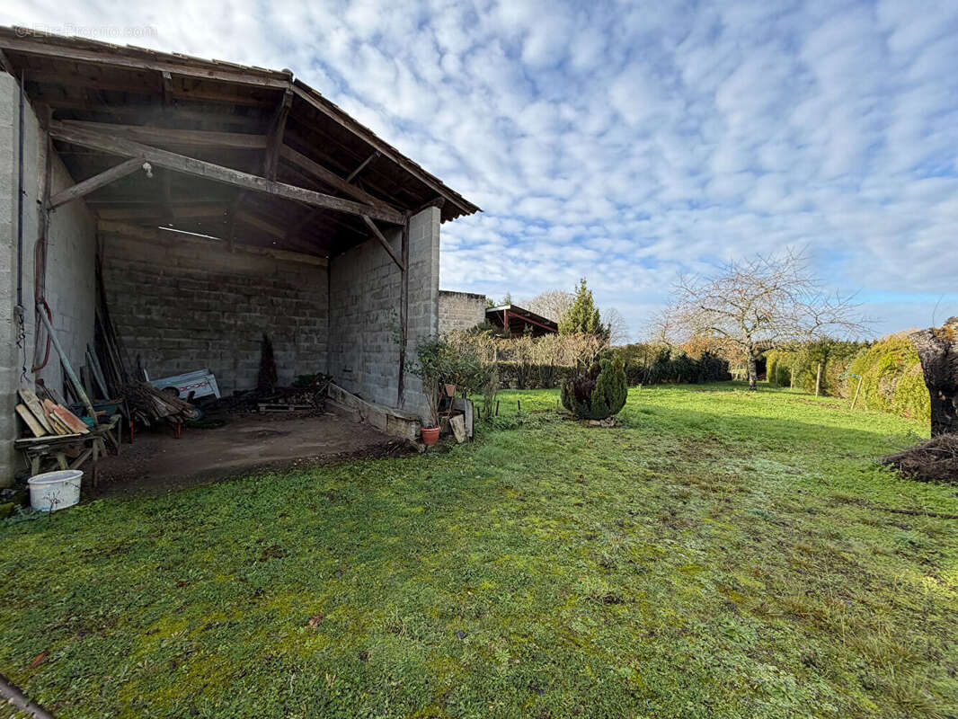 Maison à MONTAGNE