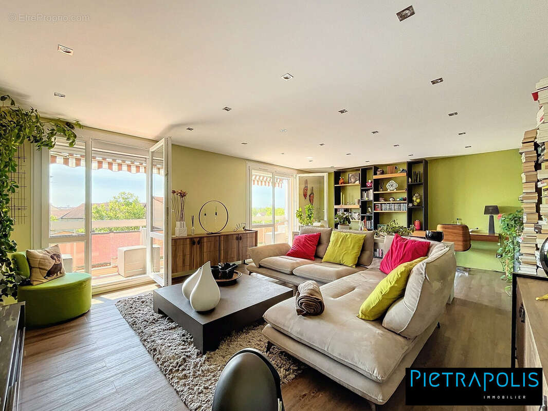 piéce de vie 32m2 - Appartement à LYON-7E