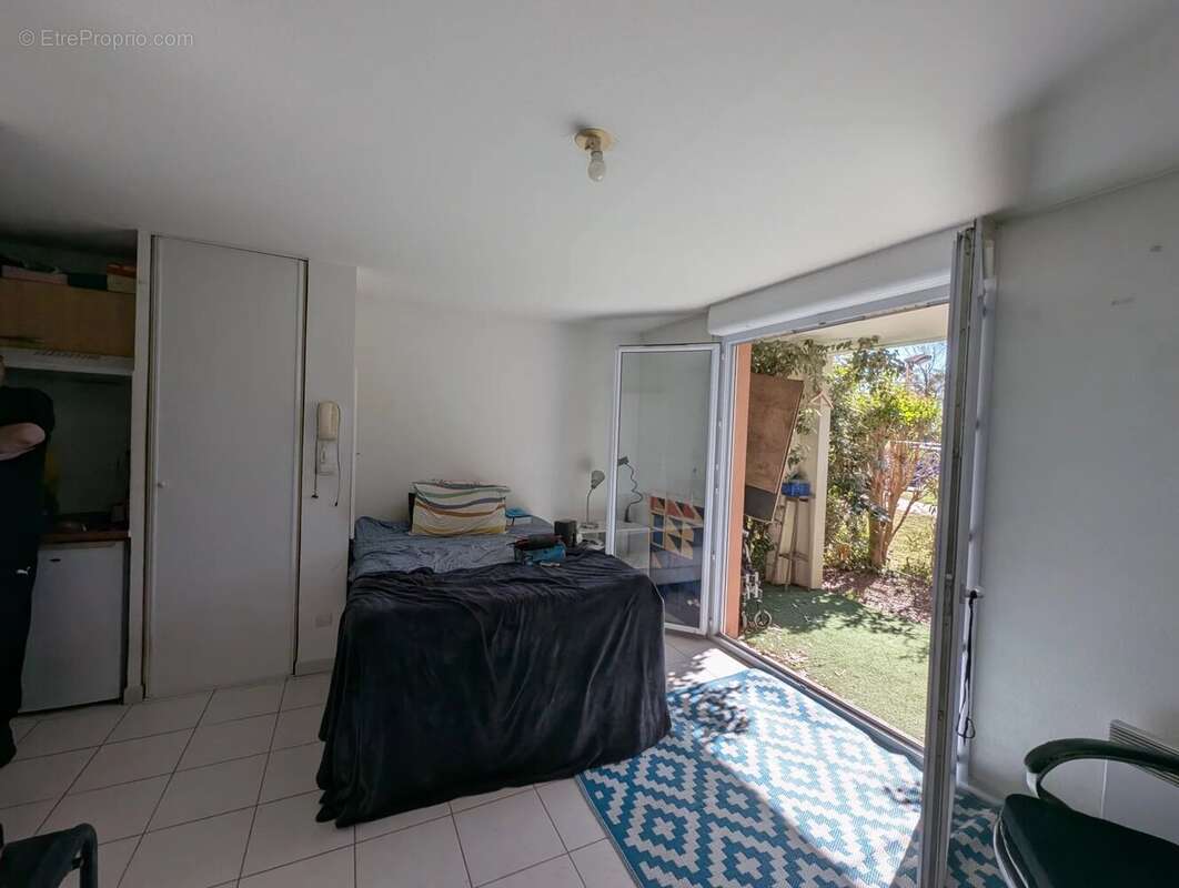 Appartement à FOURQUES