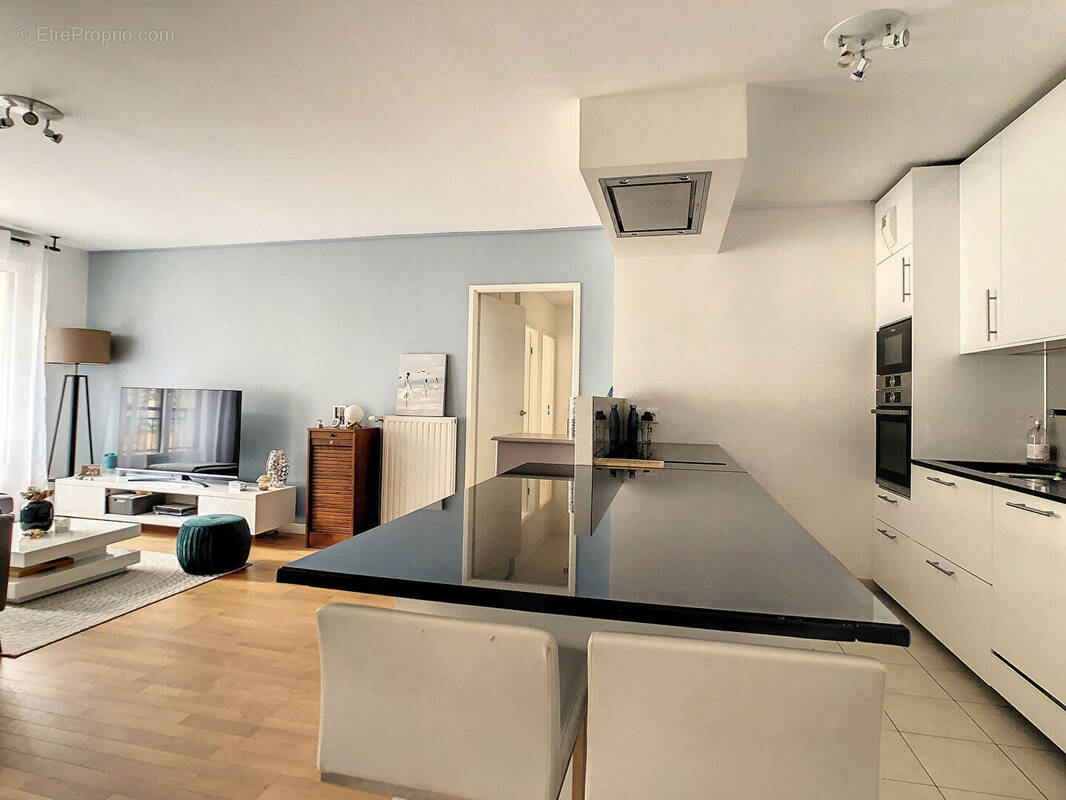 Appartement à SURESNES