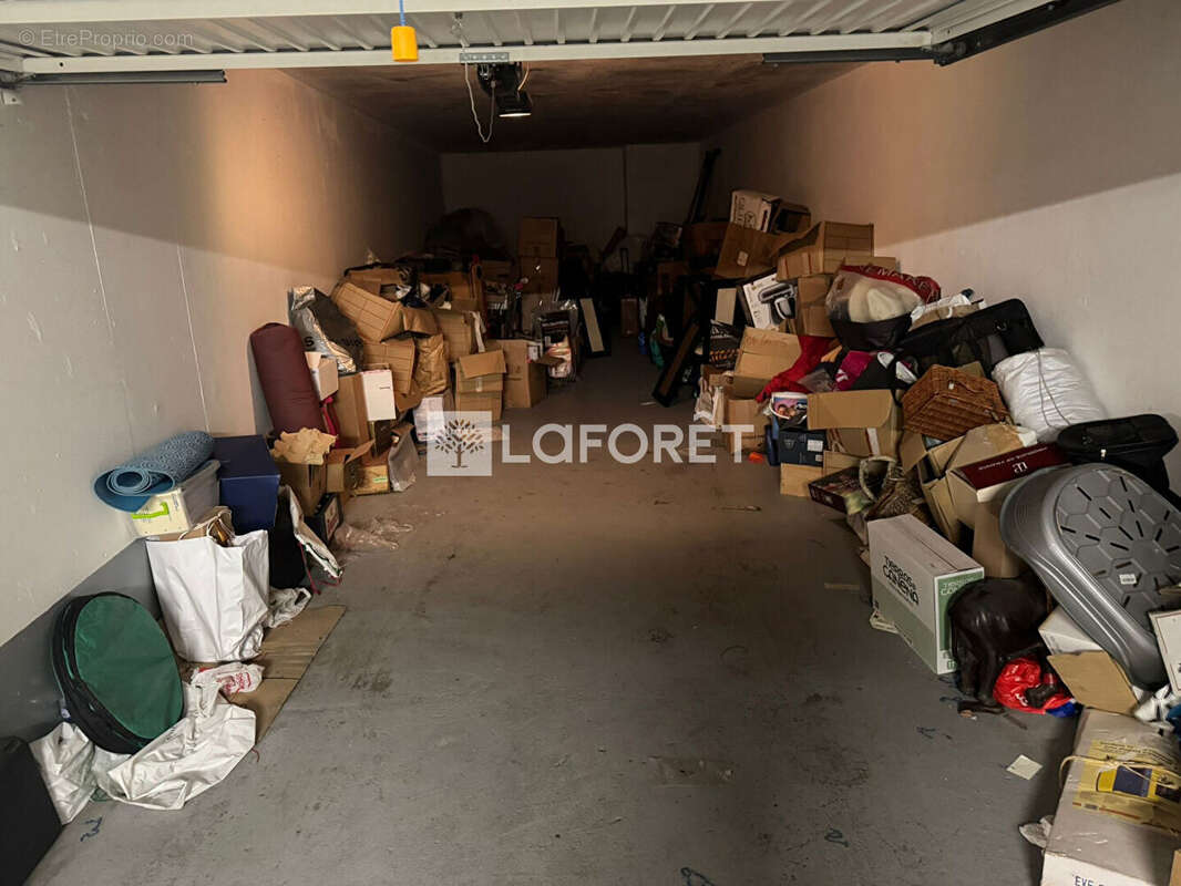 Parking à MONTROUGE