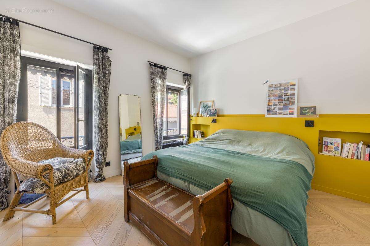 Magnifique maison rénovée avec dépendance au Coeur de Montchat - Coup de coeur assuré ! - photo 12