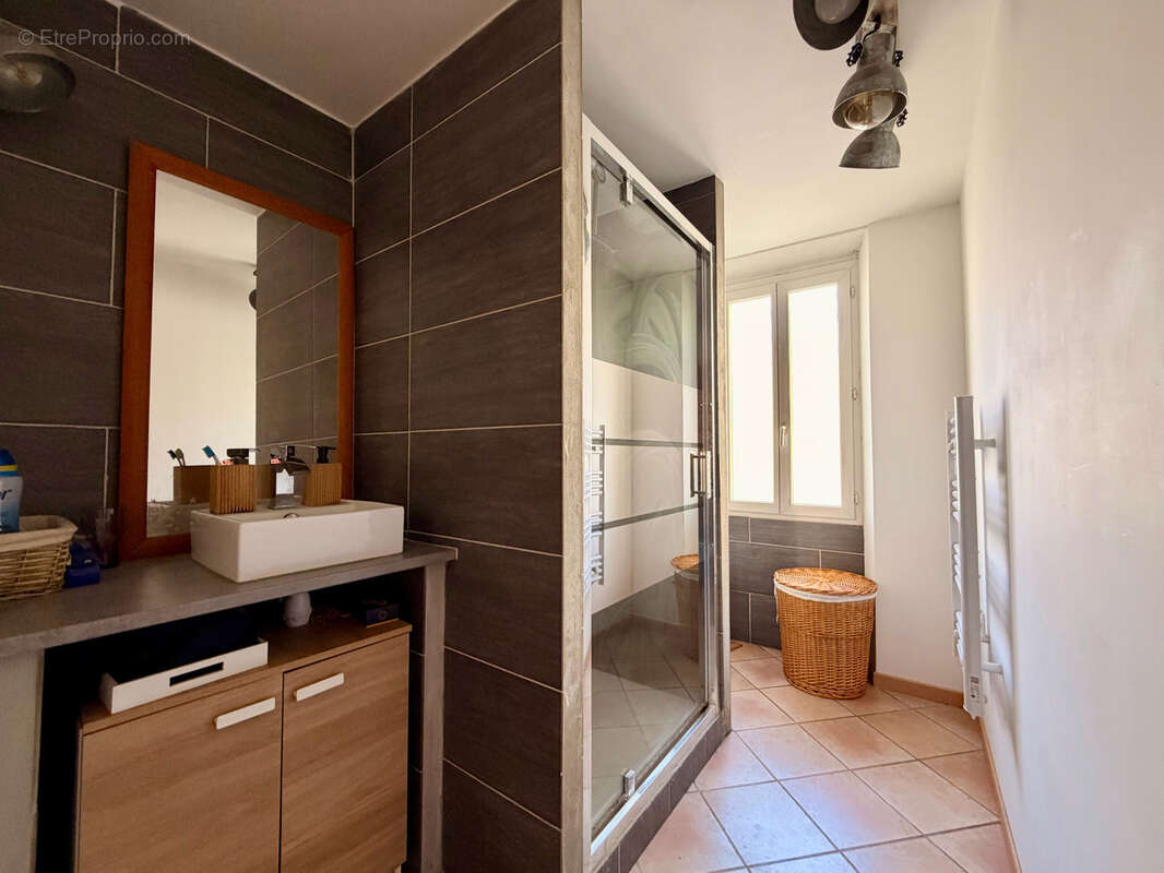 Appartement à PIERREFEU-DU-VAR