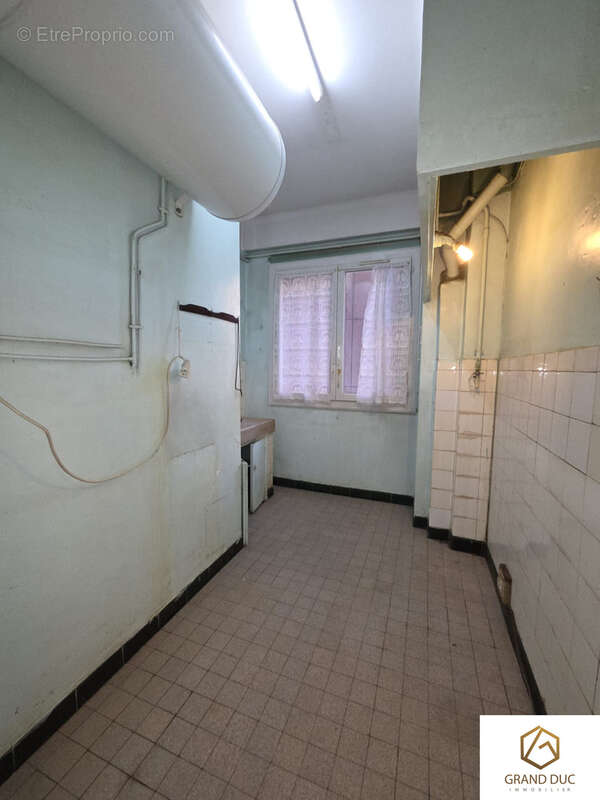 Appartement à MARSEILLE-2E