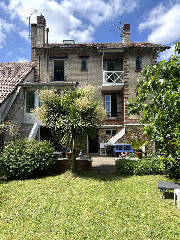 Maison à LIVRY-GARGAN
